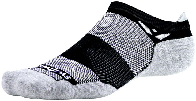 Swiftwick Maxus No Show Socks - No Show, Black, Medium