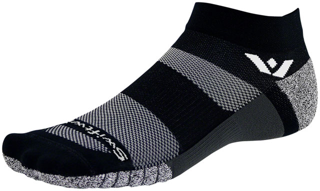 Swiftwick Flite XT Ankle Socks - Black, Medium