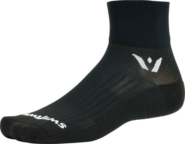 Swiftwick Aspire Quarter Crew Socks - 2", Black, Medium