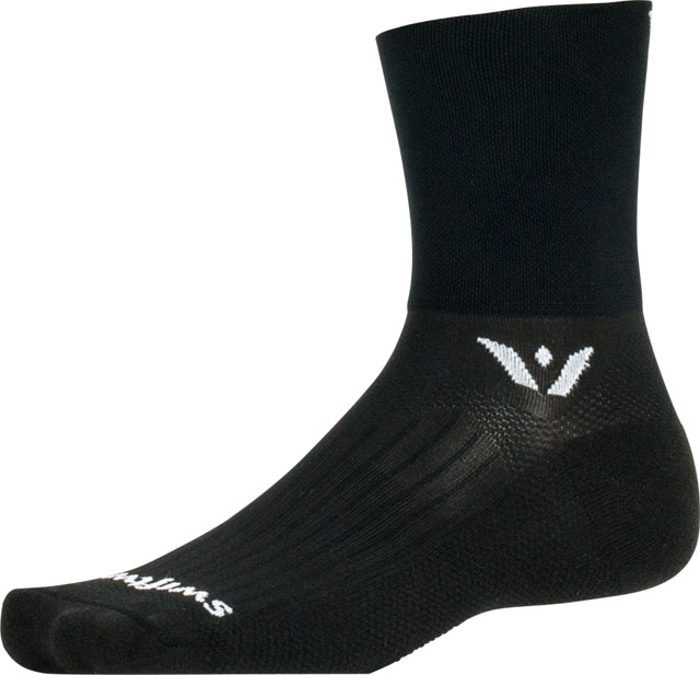 Swiftwick Aspire Quarter Crew Socks - 4", Black, Medium