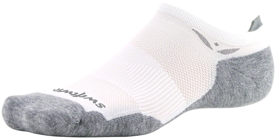 Swiftwick Maxus No Show Socks - No Show, White, Large