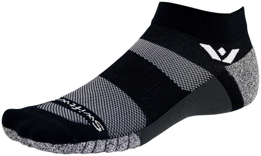 Swiftwick Flite XT Ankle Socks - Black, Small