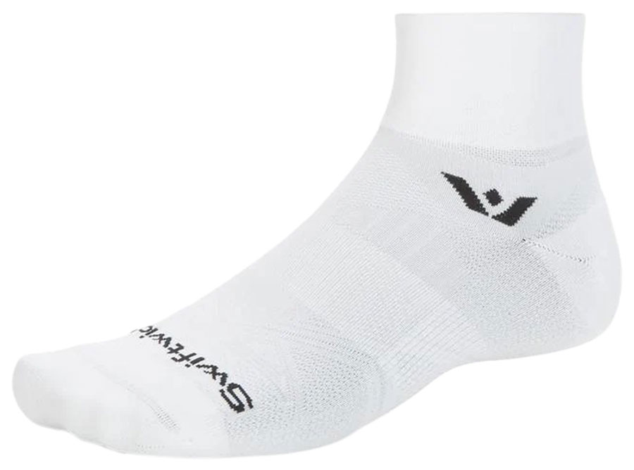 Swiftwick Aspire Quarter Crew Socks - Circuit White, Medium